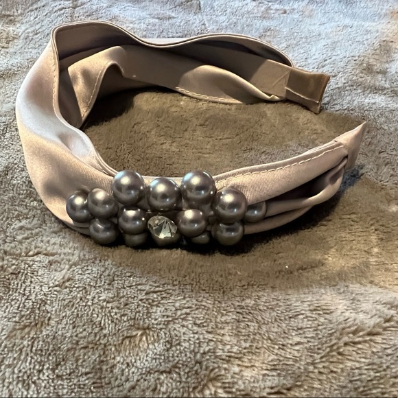 Cara New York grey headband with rhinestone and pearls - Picture 1 of 6